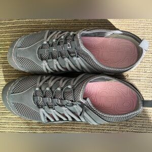 JBU water ready Eva shoe Size 9W